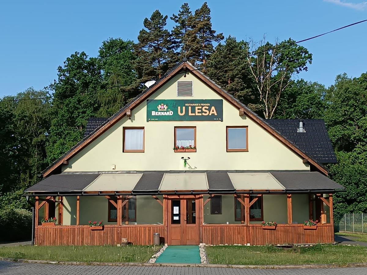 Restaurace A Penzion U Lesa Hawierzów Zewnętrze zdjęcie
