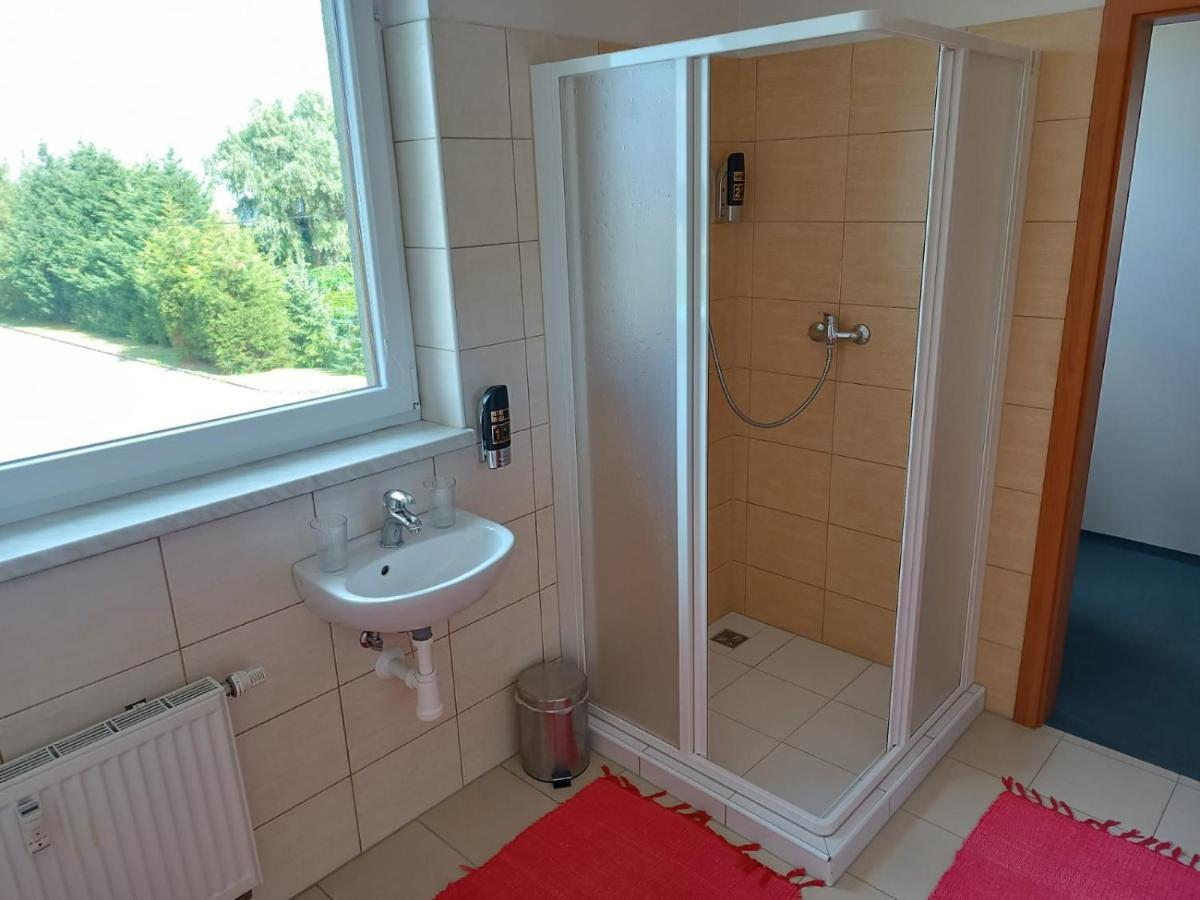 Restaurace A Penzion U Lesa Hawierzów Zewnętrze zdjęcie