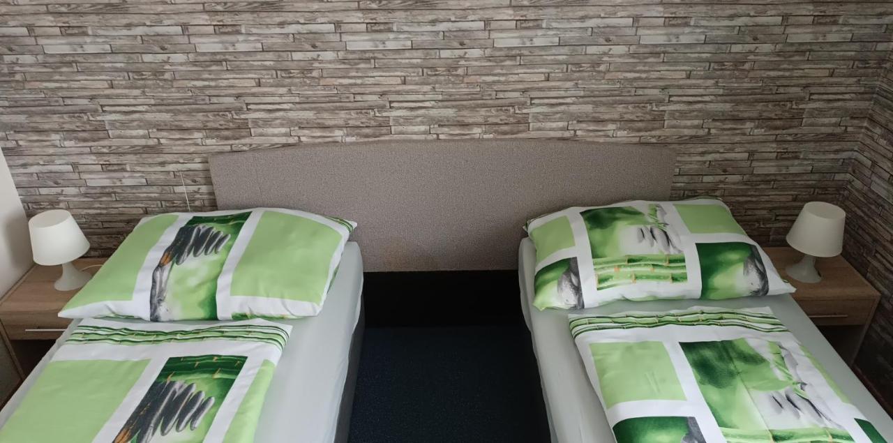 Restaurace A Penzion U Lesa Hawierzów Zewnętrze zdjęcie